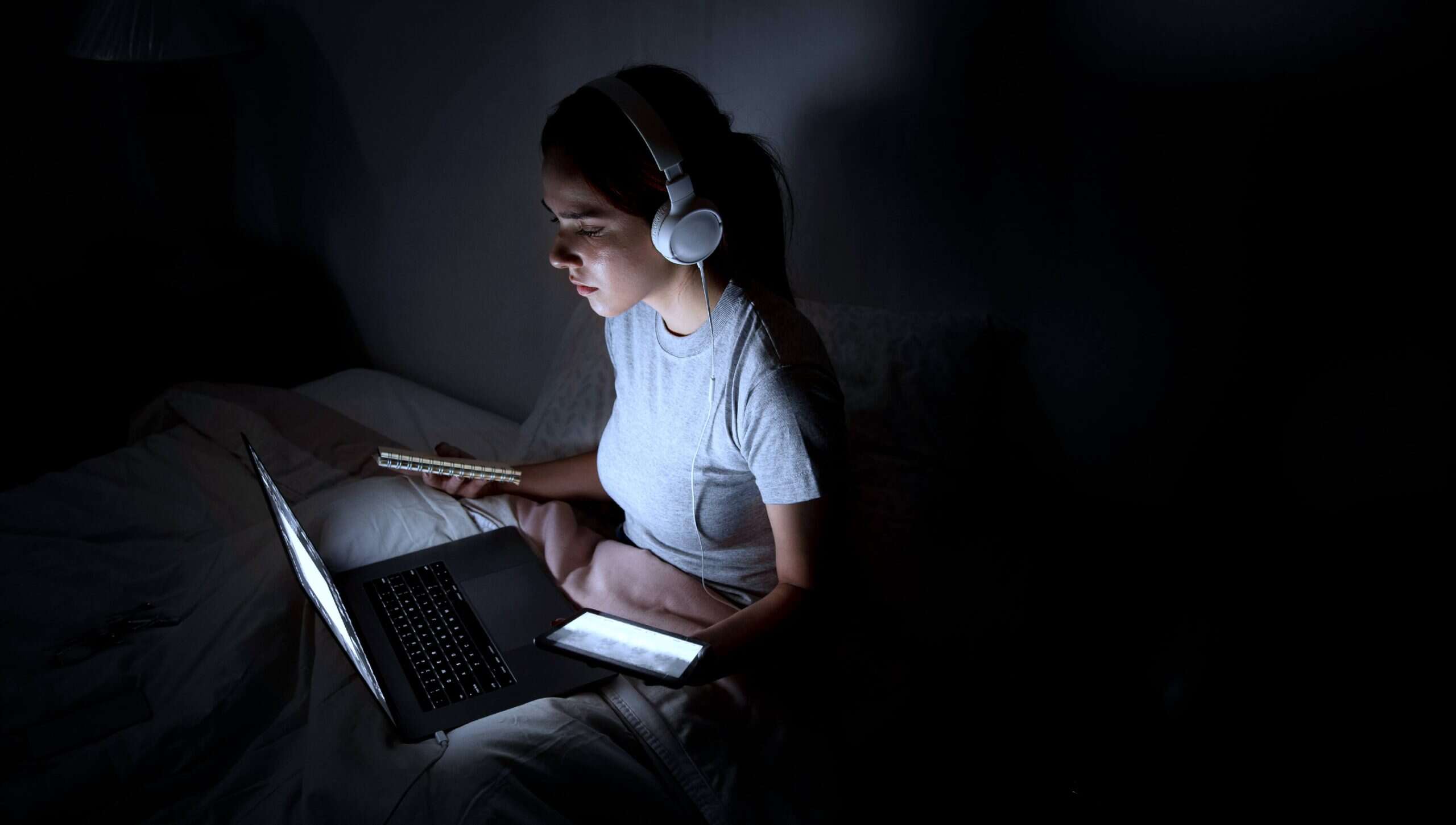 Ever Wondered How to Stay Safe Online? These 10 Cybersecurity Commandments Have the Answers!